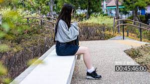FC2PPV 4230863 24まで限定500pt!【リア童・】自主規制で顔モザにしたけどそれでもよければ。。背徳の中出し 海报