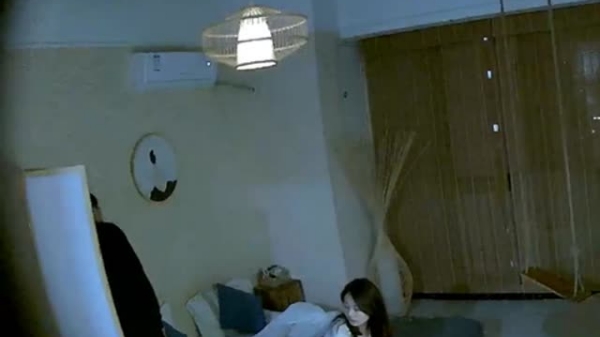 酒店偷拍系列：360度窥视休息日白领美女的湿身诱惑 海报