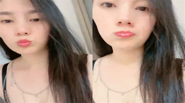 黑丝肥臀饥渴御姐难耐寂寞，与猛男激情交合浪叫连连！ 海报