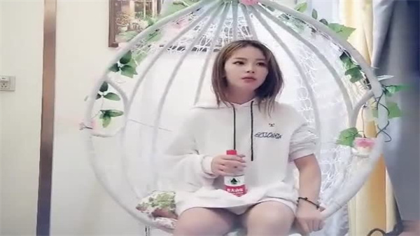 极品骚货学妹！黄先生最爱的女神肉体激情摩擦 海报