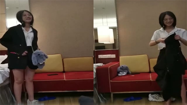 兼职校花酒店连续被土豪包养玩弄，高潮迭起欲仙欲死 海报