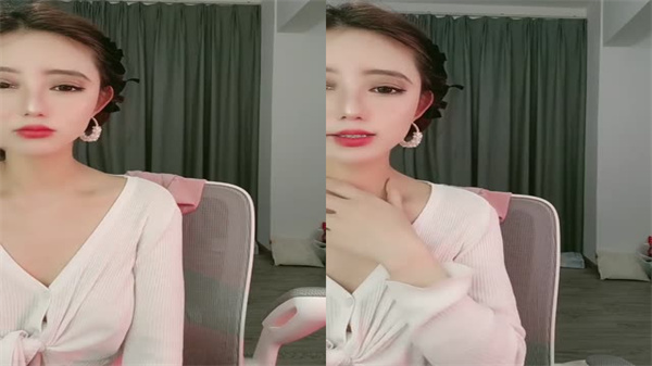 SSS级绝色主播 热辣诱惑直播秀 海报