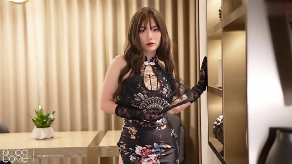 NicoLove你梦中的亚洲女孩黑丝旗袍诱惑口交被爆操. 海报