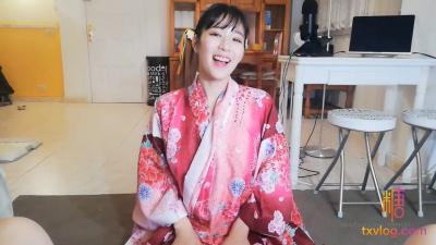 国产AV 糖心Vlog 口爆和服小母狗 海报