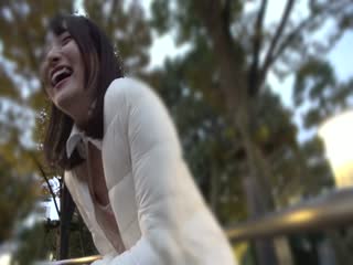 MADV-584 【4K】ばちぼこちゃん。大人しそうなのにパイパン…透明感がスゴい上品なお姉さん あおい「わたし 海报