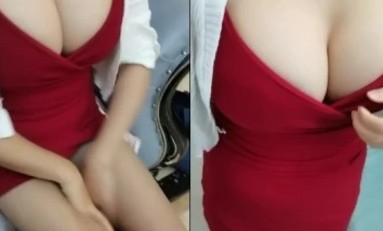 上门推销饥渴阿姨：别急嘛～等一下下～啊～快沦陷了！乳推骑乘口爆三连发，男：骚货这么久没被干了吧 海报