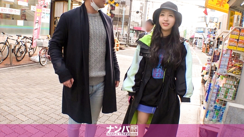 商业街搭讪肌肉控美女大学生 邂逅巨根猛男狂顶到双腿悬空 一色まりあ 200GANA-2244-C 汁液飞溅的白虎嫩妹 海报