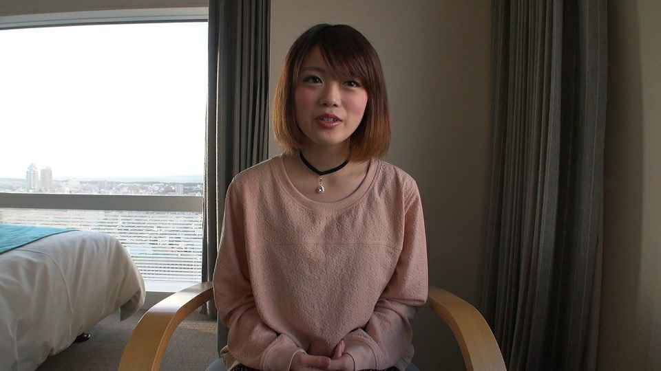 Heydouga -PPV-1 素人かなみ – 顔は美少女、体は極上！「この娘のエロさ…ハンパないっす！」絶品素人…本日デビュー 海报