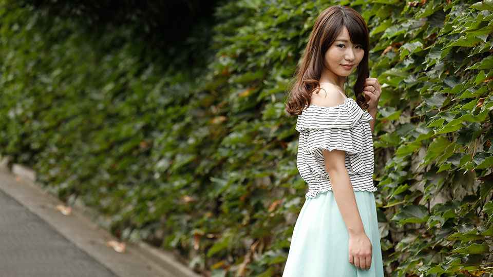 不倫大好き！既婚者を逆ナンする女 杉浦花音 歳 海报
