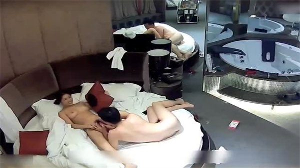 极品丰满肉感少妇，极致诱惑风情 海报