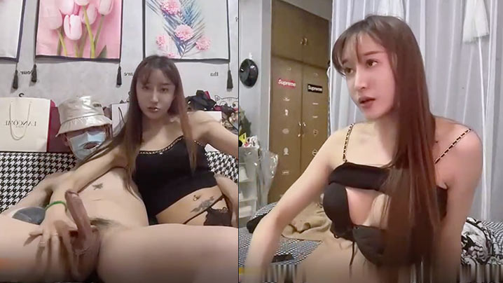 【国产TS系列】西安Ts诗诗：好吃吗，妹妹的鸡巴好不好吃，哇艹得你是不是很爽。各种姿势爆操，一起高潮！_理财经理：妈妈，我想射了 海报
