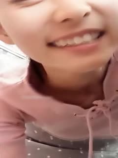 某商场兼职女主播一边工作一边直播漏出小秀福利视频 海报