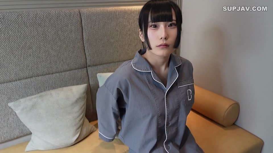 FC2 PPV 4339760 神界神乳神猫2d变3d！与你梦寐以求的爆炸动漫身体进行性感性爱最高峰乳房爱好者 海报