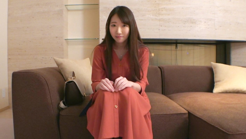 SIRO4093【初撮り】【華奢な美体】【保育士の休日バイト】色白小顔の保育園の先生。休日は子供たちには見せられないエッチな顔をして..応募素人、初AV撮影133(乱伦). 海报