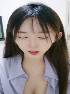 气质小虎牙美少女露脸跳蛋自慰_原生态鲍鱼特写自慰. 海报